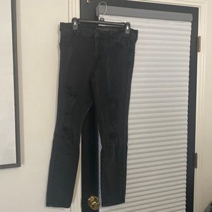 American eagle size 14 super stretchy black distress jeans